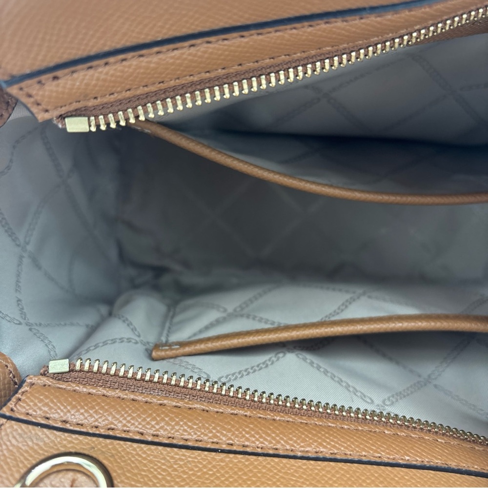 Michael Kors Brown and White‎ Satchel with Chain Strap - Picture 11 of 16